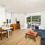Els Llorers Apartahotel
