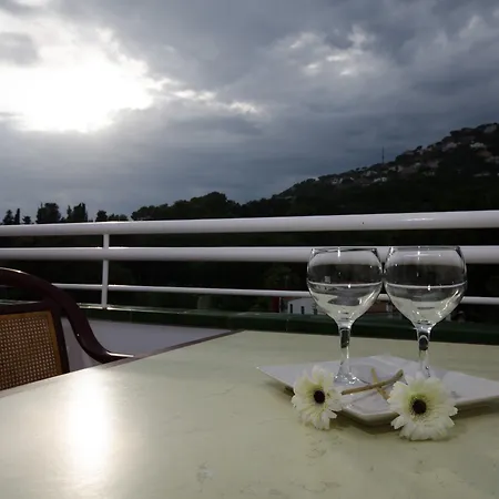 Els Llorers Apart-hotel