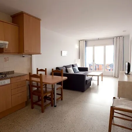 Els Llorers Apart-hotel 2*